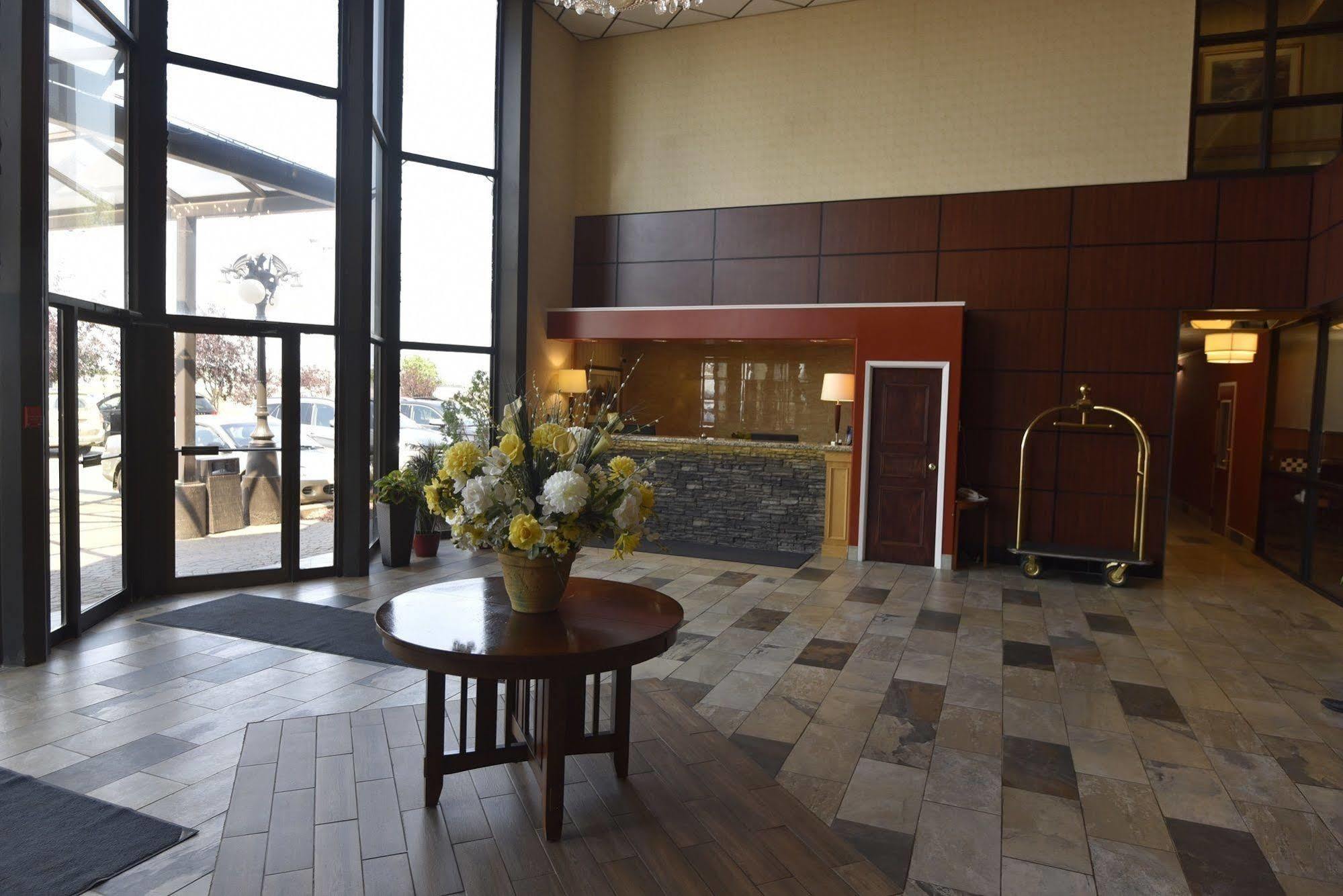 Tropical Inn - North Battleford Luaran gambar