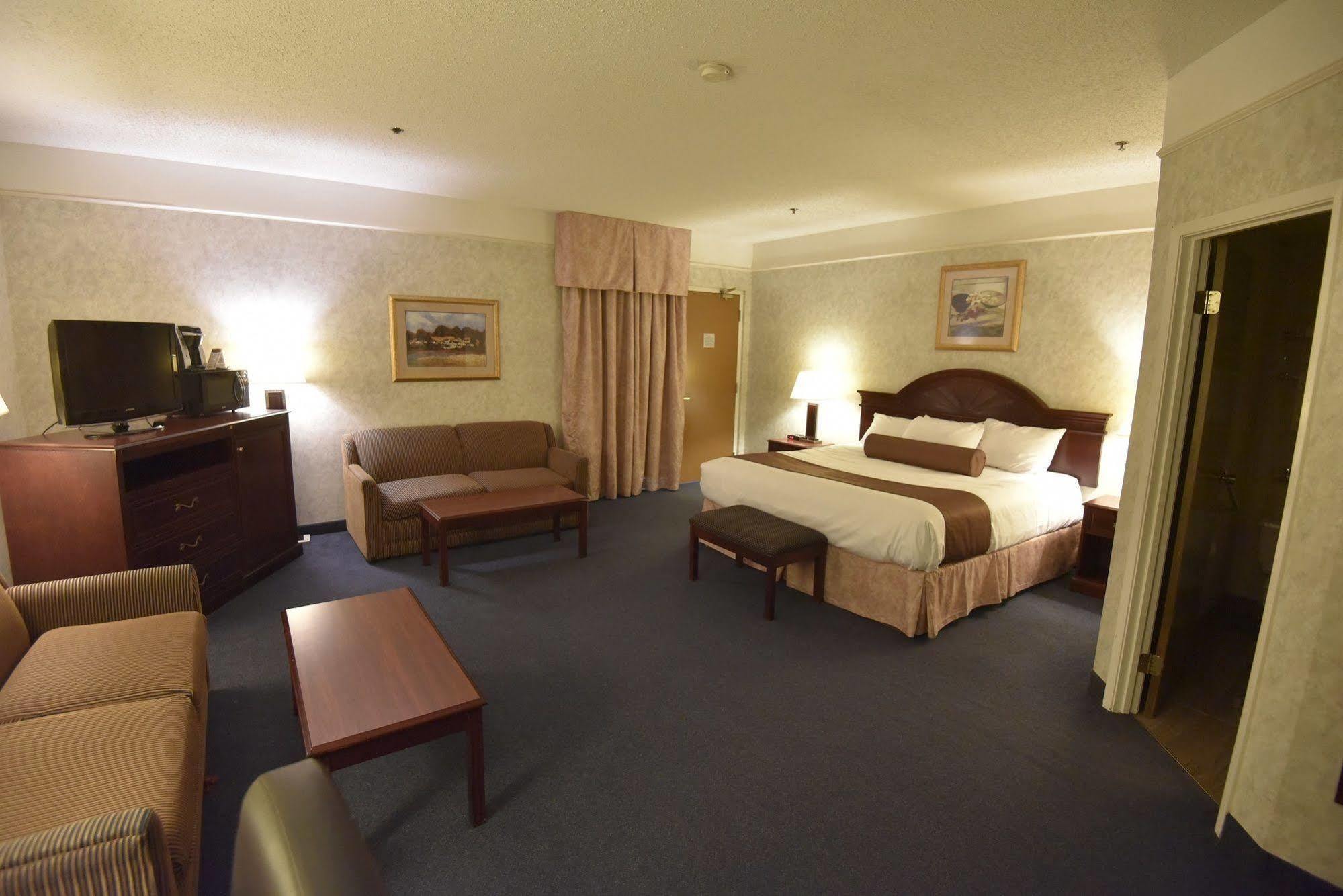 Tropical Inn - North Battleford Luaran gambar